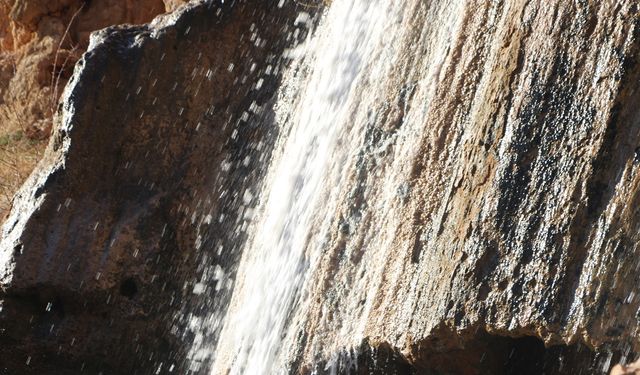 "Bereketin sembolü" olan GAP Şelalesi 2 yılın ardından tekrar eski ihtişamına kavuştu