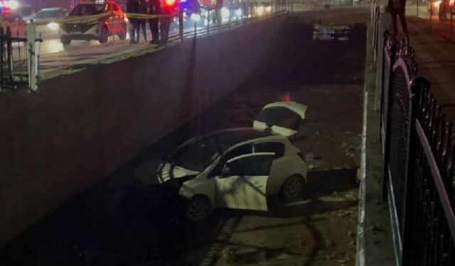 Malatya’da otomobil sulama kanalına düştü