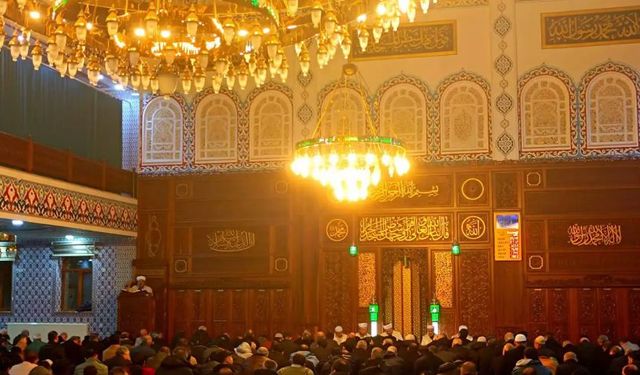 Ramazan ayının müjdecisi: Berat Kandili