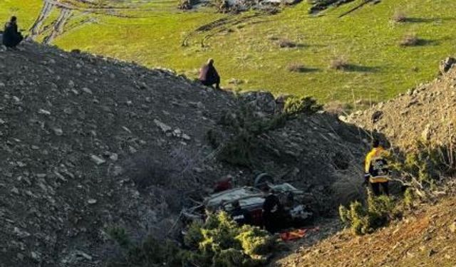 Siirt'te otomobil şarampole devrildi: 1 ölü, 1 yaralı