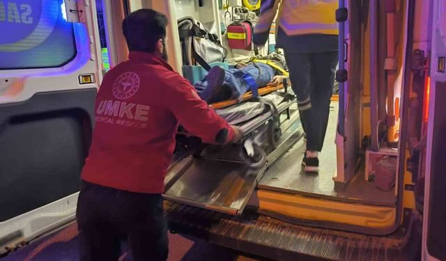 Mardin'de otomobilin çarptığı 3 kişi yaralandı