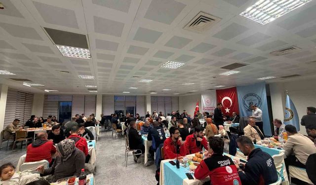 Şırnak'ta havalimanı personeli iftar sofrasında buluştu