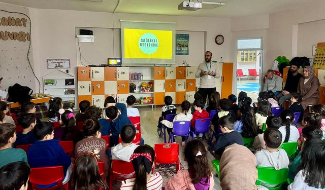 Anaokulu öğrencilerine akran zorbalığı ve sağlıklı beslenme eğitimi