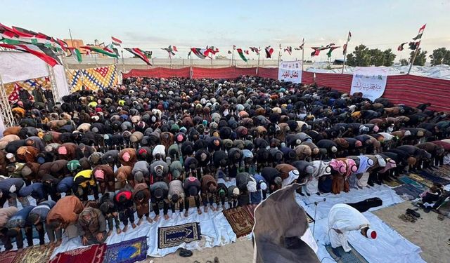 Gazze'de enkaz ve çadırların arasında bayram tekbirleri yankılandı