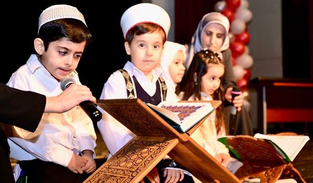 Miniklerin Kur'an-ı Kerim tilaveti duygulandırdı