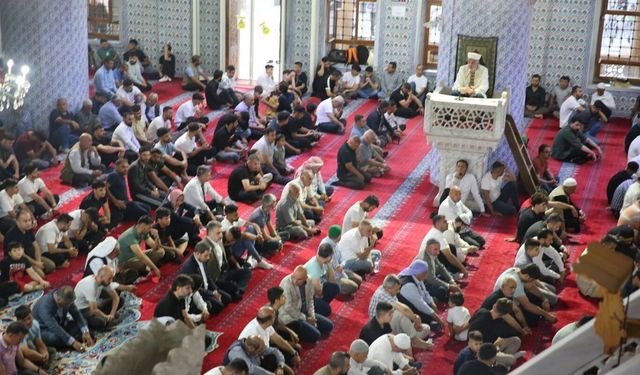 Şanlıurfa’da bayram namazında Gazze için dua edildi