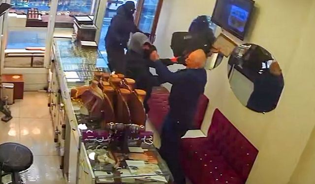 Diyarbakır'da kuyumcu soygunu anbean kameralarda