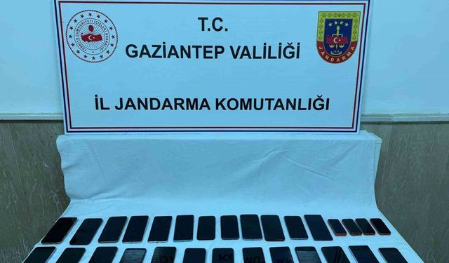 1,7 milyon TL değerinde kaçak cep telefonu ele geçirildi