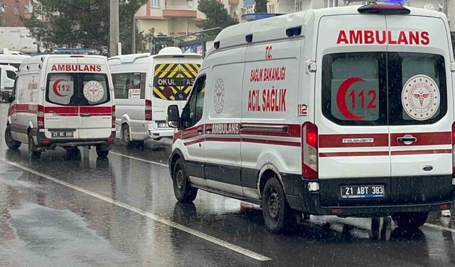 Diyarbakır'da esnaf arasında silahlı kavga: 3 yaralı