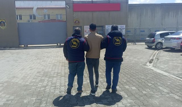 Kesinleşmiş hapis cezasıyla aranan şahıs yakalandı