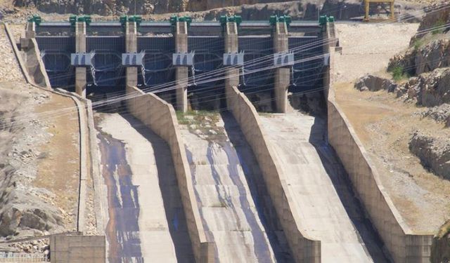 Batman Barajı'nda kontrollü su tahliyesi uyarı