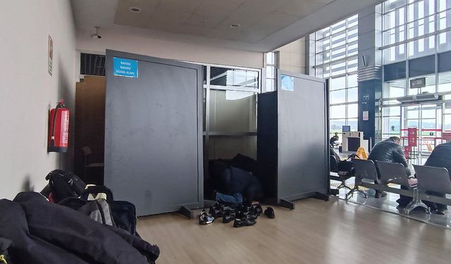 Batman Havalimanındaki küçük mescit tepkiye neden oldu