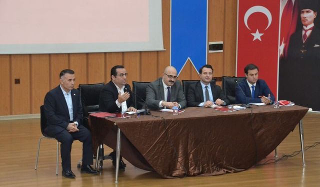 Batman'da taşınmaz ticareti semineri düzenlendi