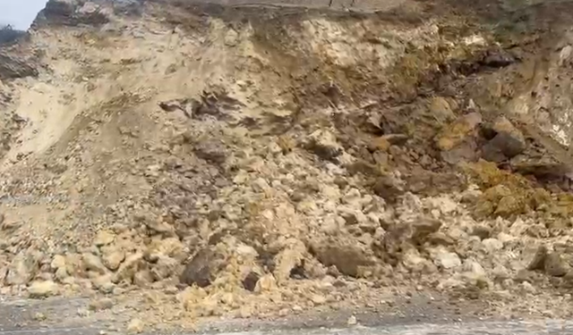 Batman'da toprak kayması yaşandı