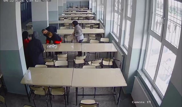 Gaziantep'te heimlich manevrasıyla öğrenci boğulmaktan kurtuldu