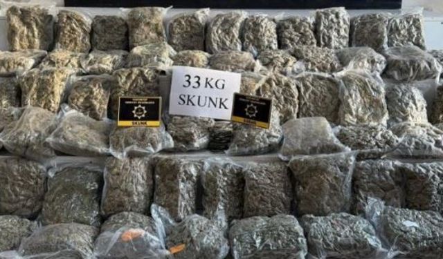 Gaziantep'te narkotik operasyon: 33 kilo skunk ele geçirildi