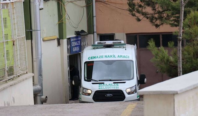 Gaziantep'te trafik kazası: 2 ölü, 1 yaralı
