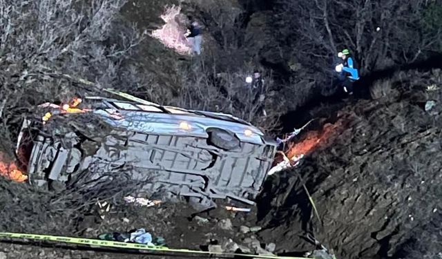 İşçi servisi şarampole yuvarlandı: 2 ölü, 10 yaralı