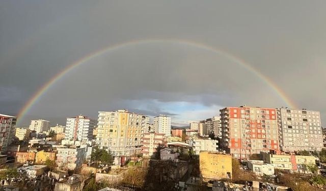Siirt’te gökkuşağı görsel şölen sundu