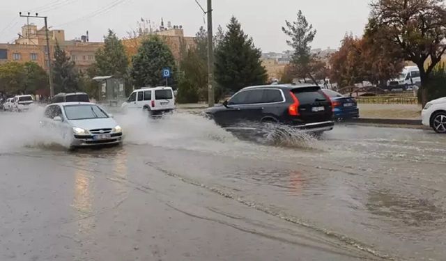 Bölge genelinde kuvvetli sağanak uyarısı: Sel ve yıldırıma dikkat!