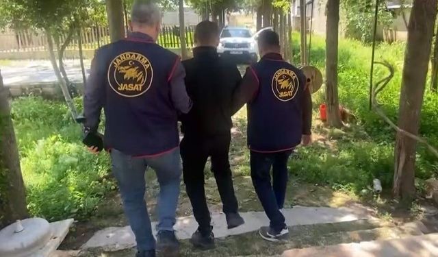 Kesinleşmiş 40 yıl cezayla aranan şahıs bağ evinde yakalandı