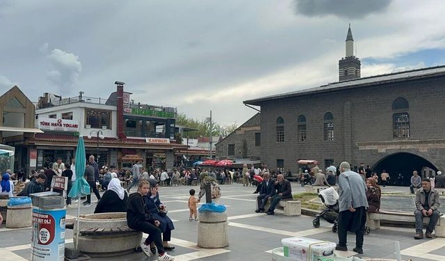 Diyarbakır'da son 17 yıldır aile yapısı değişiyor