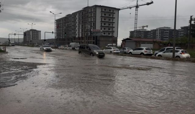 Elazığ’da yağışlı hava etkisini sürdürüyor