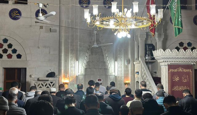 Adana’da bayram namazı hangi saatlerde kılınacak?