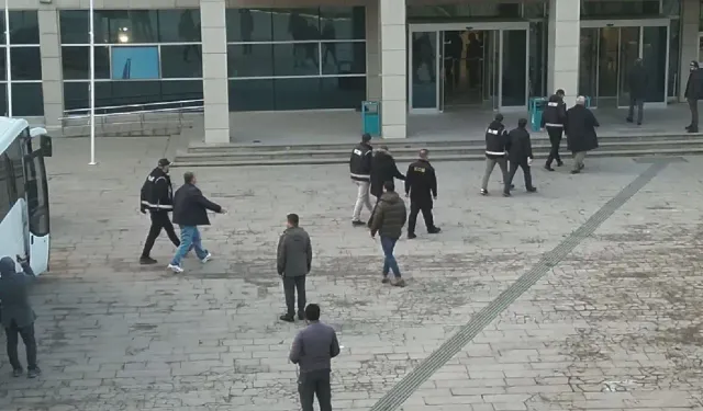 İki aile arasında sopalı-bıçaklı kavga: 8 yaralı, 17 gözaltı