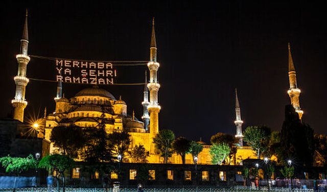Mahya nedir? Mahyanın anlamı ve kökeni