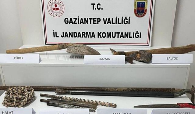 Gaziantep’te kaçak kazı yapan 2 şüpheli suçüstü yakalandı