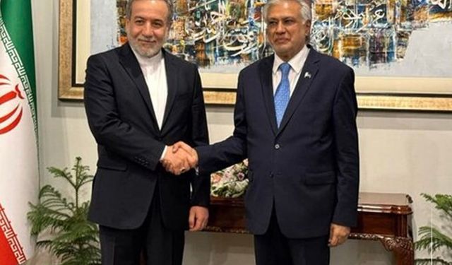 Pakistan ve İran dışişleri bakanları görüştü