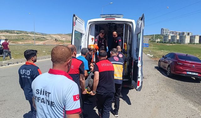 Siirt’te iki aracın çarpıştığı kazada 6 kişi yaralandı