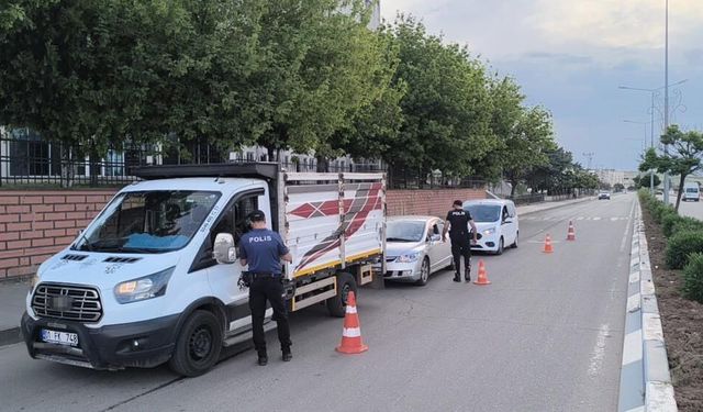 20 motosiklet yediemine çekildi, 60 araca ceza kesildi