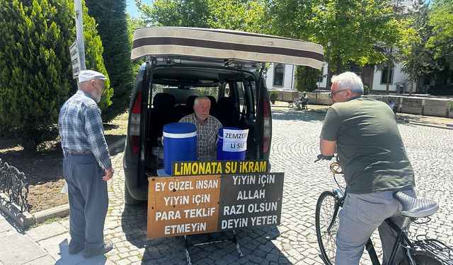 9 yıldır ücretsiz içecek dağıtan Yıldız: Tek amacım Allah'ın rızasını kazanmak