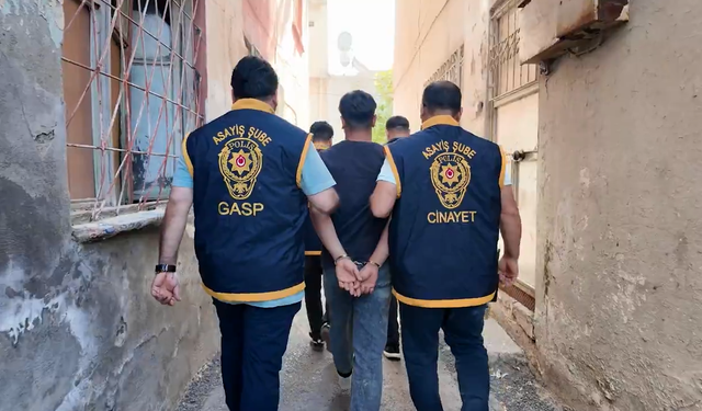 Adıyaman’da suç içerikli paylaşım yapanlara 14 gözaltı