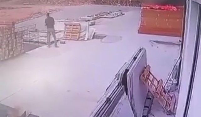 Büyük zarara yol açan yangının görüntüleri ortaya çıktı