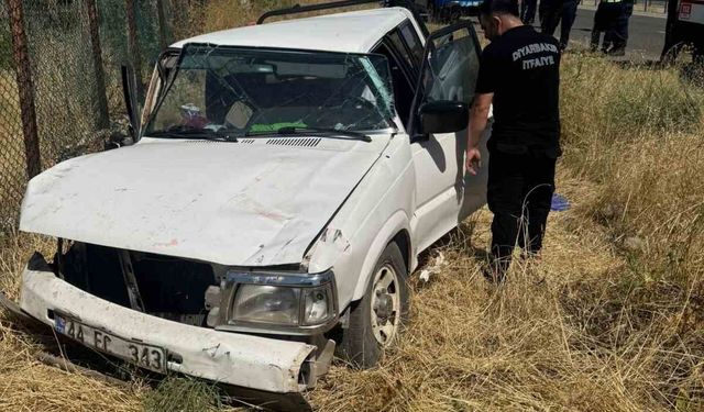 Diyarbakır'da pikap yoldan çıkıp takla attı: 7 yaralı