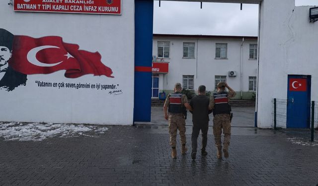 Diyarbakır'dan getirdikleri kenevirlerle suçüstü yakalandılar
