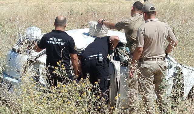Şırnak'ta otomobil şarampole devrildi: 1'i bebek 5 yaralı