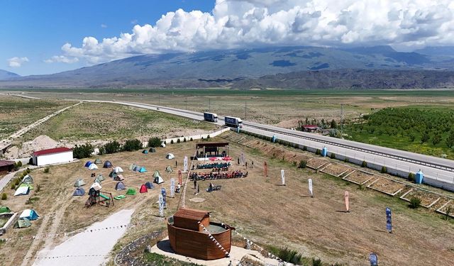 Ağrı'da "Büyük Tufan" zirvesi gerçekleştirildi