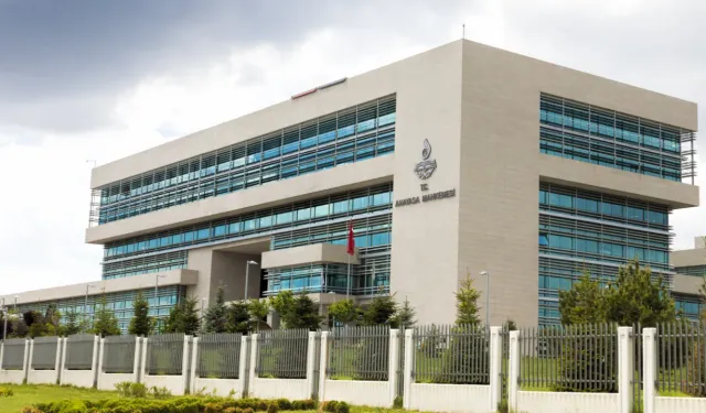 AYM'den FETÖ/PDY dosyalarında iki farklı karar