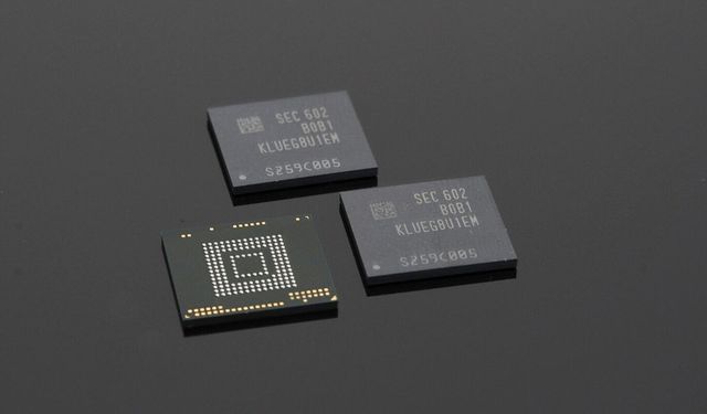 Apple, artan bellek çipi maliyetleri nedeniyle fiyatları artıracak