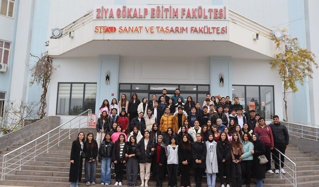 2 bin öğrenci Dicle Üniversitesi’ni ziyaret etti