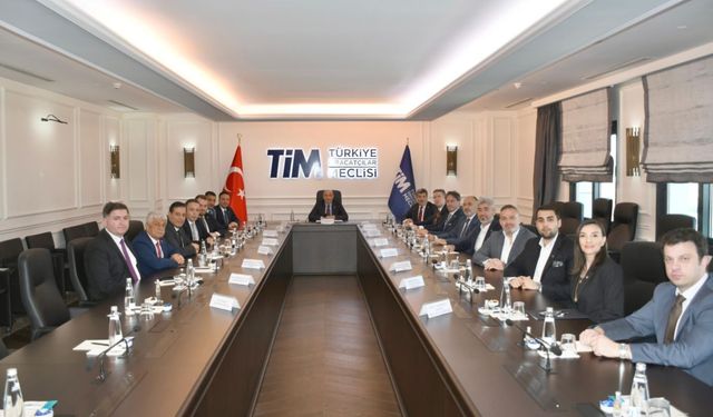 Halı sektörü milyar dolarlık hedef için yapay zeka destekli yazılım atağı başlatıyor