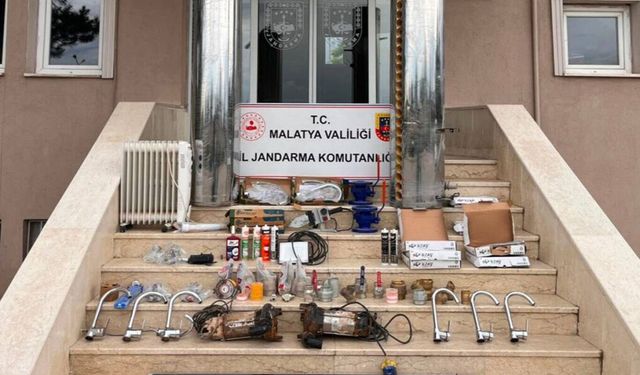 Malatya'da şantiyeden inşaat malzemesi çalan şahıs yakalandı