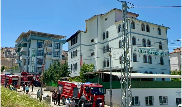Medresede çıkan yangın korkuttu