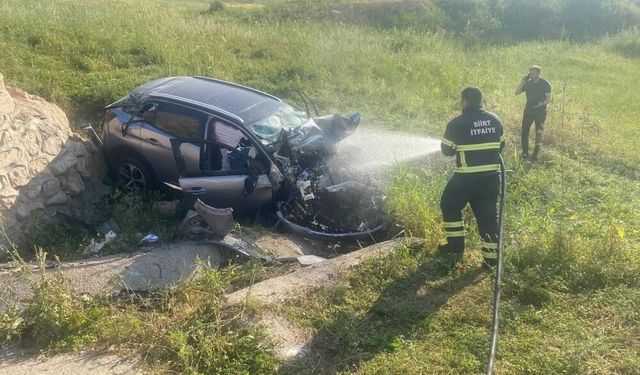 Siirt-Kurtalan yolunda kaza: Otomobil şarampole yuvarlandı
