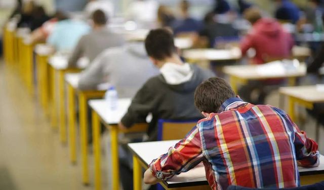 YKS'de AYT ve YDT oturumları bugün gerçekleştirilecek
