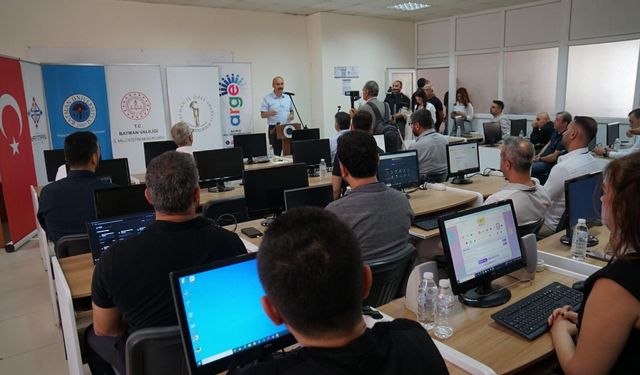 Batman'da Yapay Zekâ Eğitici Eğitimi Programı tamamlandı